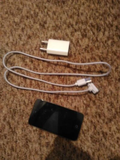 Лот: 10326450. Фото: 1. Ipod touch 4 64 gb. Плееры