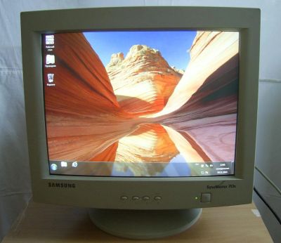 Лот: 4701106. Фото: 1. Монитор CRT 17 дюймов Samsung... ЭЛТ-мониторы