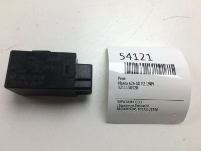 Лот: 20396702. Фото: 1. Реле Mazda 626 1989 3211138320... Электрооборудование
