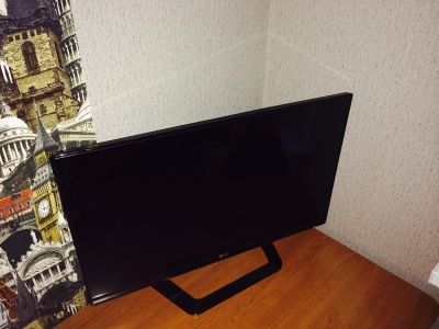 Лот: 3887566. Фото: 1. LG 32LM640t Торг уместен. Телевизоры
