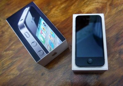 Лот: 4157812. Фото: 1. iPhone 4 16gb black. Смартфоны