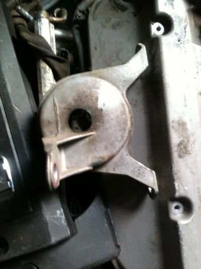 Лот: 4033115. Фото: 1. subaru traviq xm220 z22se подушка. Двигатель и элементы двигателя
