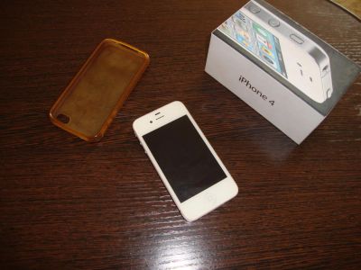 Лот: 8157546. Фото: 1. iphone 4 32gig идеальное состаяние. Смартфоны