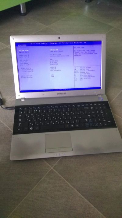 Лот: 16520691. Фото: 1. Ноутбук Samsung RV515. Ноутбуки