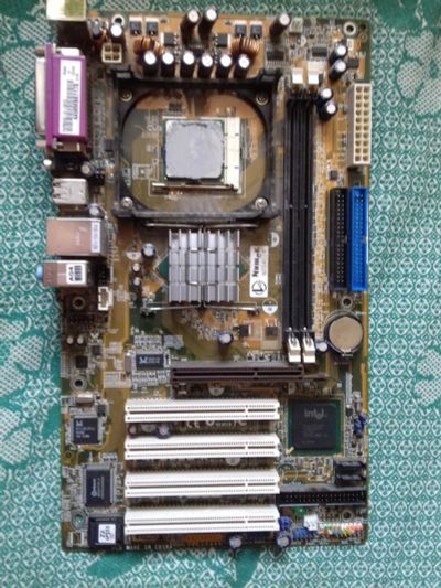 Лот: 6906938. Фото: 1. Материнская плата ASUS P4P800s-x... Материнские платы