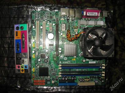 Лот: 1119065. Фото: 1. Pentium E2140+1gb памяти+мать. Материнские платы
