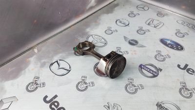 Лот: 23588581. Фото: 1. Шатун Mitsubishi Lancer 4G15 MD312667... Двигатель и элементы двигателя