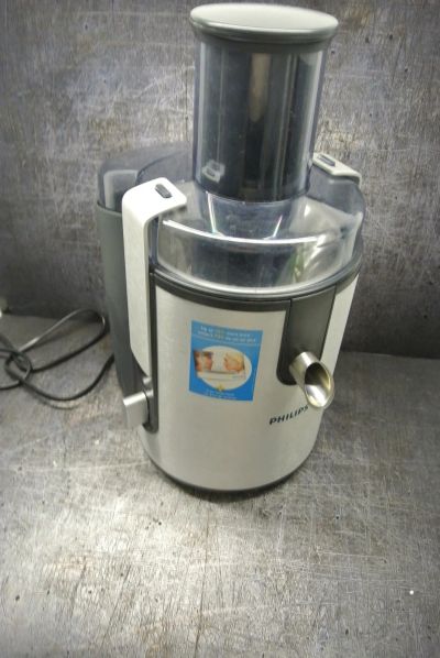 Лот: 16827583. Фото: 1. Соковыжималка Philips Aluminium... Кухонная