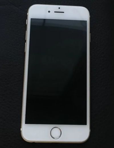 Лот: 18409991. Фото: 1. iPhone 6. Смартфоны