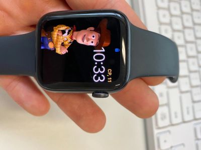 Лот: 16817013. Фото: 1. Apple Watch SE. Смарт-часы, фитнес-браслеты, аксессуары