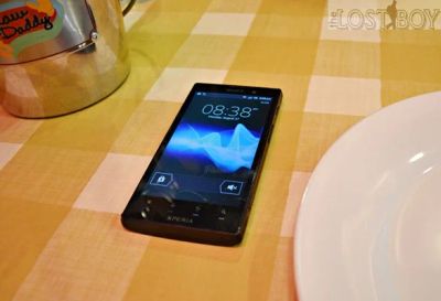 Лот: 4053243. Фото: 1. Sony Xperia Ion. Полная комплектация... Смартфоны