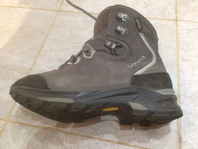 Лот: 16814824. Фото: 1. Ботинки Lowa Mauria GTX Ws р.39. Ботинки, полуботинки