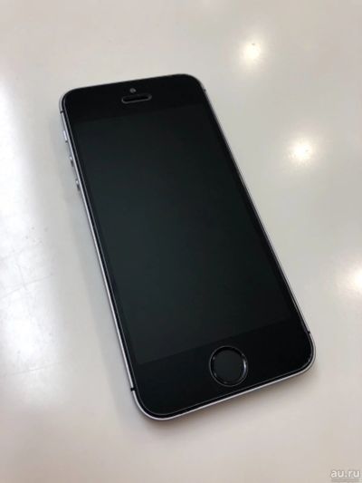 Лот: 12801532. Фото: 1. iPhone SE 128gb. Смартфоны