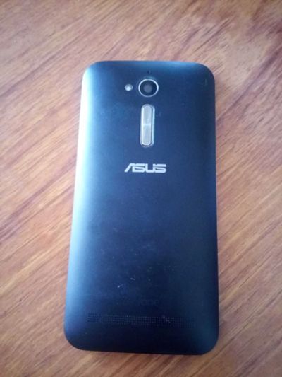 Лот: 11104788. Фото: 1. Asus Zenfone GO HD zb500kl 16gb... Смартфоны
