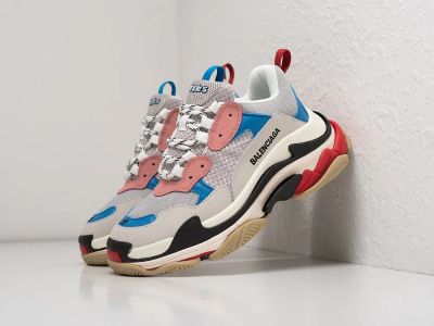 Лот: 18924284. Фото: 1. Кроссовки Balenciaga Triple S. Кеды, кроссовки, слипоны