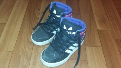 Лот: 10390725. Фото: 1. Кроссовки adidas original высокие... Кеды, кроссовки