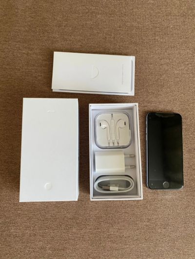 Лот: 15669856. Фото: 1. Iphone 6 64 GB. Чехлы, бамперы