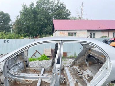 Лот: 25718002. Фото: 1. крыша toyota corolla ZZE120. Двигатель и элементы двигателя