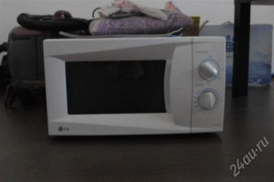 Лот: 441606. Фото: 1. Продам СВЧ-печь LG MS-1724W. Сломалась... Микроволновки, мини-печи