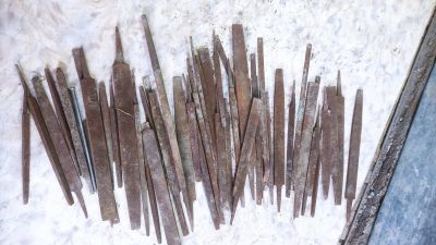 Лот: 25350140. Фото: 1. Напильники разбираем. Ручной инструмент