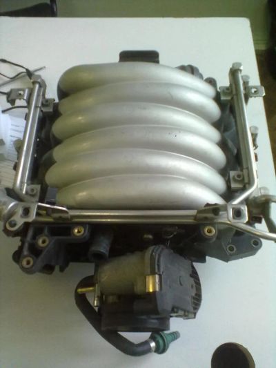 Лот: 6940980. Фото: 1. Впускной коллектор VW Passat AQD... Двигатель и элементы двигателя