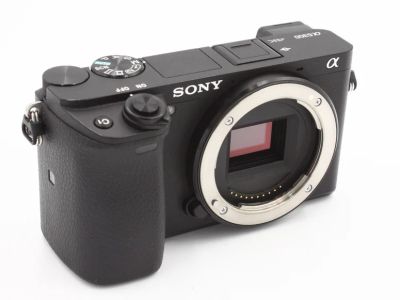 Лот: 18840447. Фото: 1. Sony a6300 kit Sony 18-55mm f... Цифровые беззеркальные со сменной оптикой