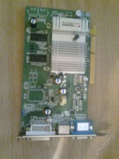 Лот: 921055. Фото: 1. radeon 9550-9600. Видеокарты