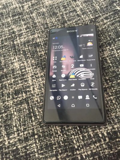 Лот: 8165295. Фото: 1. Sony z1 compact. Смартфоны
