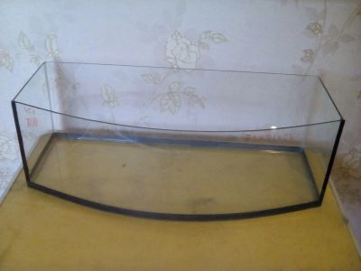Лот: 11620701. Фото: 1. Аквариум (70*31*23) 45 л гнутый. Аквариумы, террариумы