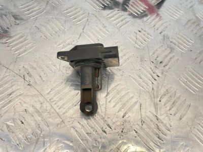 Лот: 25856009. Фото: 1. датчик расхода воздуха Suzuki... Электрооборудование