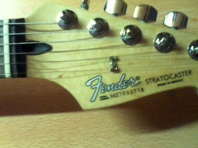 Лот: 4912435. Фото: 1. Fender Standard Strat Возможен... Гитары