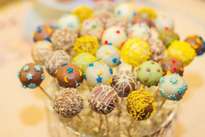 Лот: 6818786. Фото: 1. Кейк попс (cake-pops) - мини тортики... Торты, пирожные