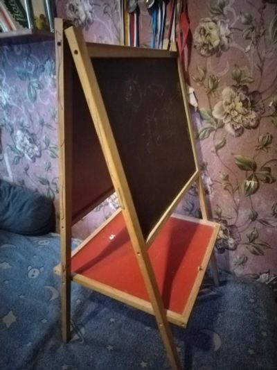 Лот: 24933123. Фото: 1. Двухсторонний детский мольберт... Другое (дети растут)