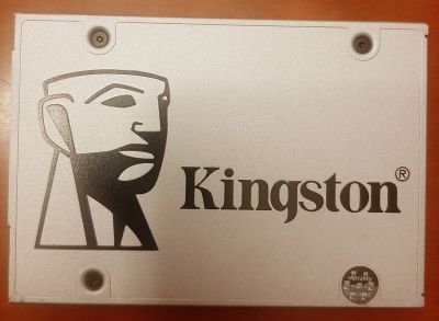 Лот: 24557603. Фото: 1. SSD 120 Gb, Kingston 2,5", SATA. SSD-накопители