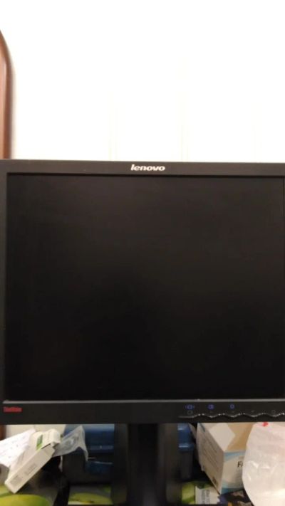 Лот: 18888123. Фото: 1. Монитор Lenovo 17". ЖК-мониторы