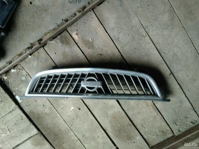 Лот: 10447324. Фото: 1. Решетка радиатора nissan sunny... Кузов