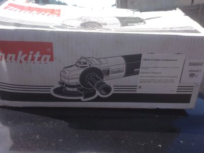 Лот: 16324907. Фото: 1. болгарка Makita 9565 H( 1100 Вт... Электроинструмент