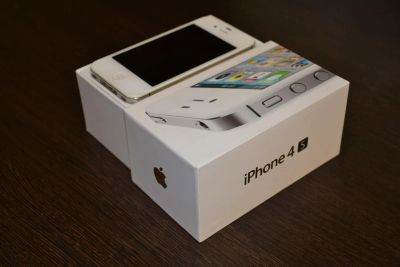 Лот: 6033675. Фото: 1. Apple iPhone 4S 16GB белый. Смартфоны