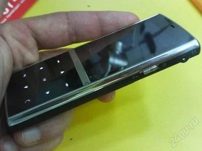 Лот: 535356. Фото: 1. Nokia Aeon. 2 sim. Модель 2010... Кнопочные мобильные телефоны