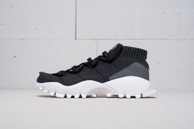 Лот: 11618429. Фото: 1. Кроссовки Adidas Seeulater Primeknit... Кеды, кроссовки, слипоны