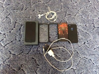Лот: 3377260. Фото: 1. Продам Iphone 5 черный 16GB. Смартфоны
