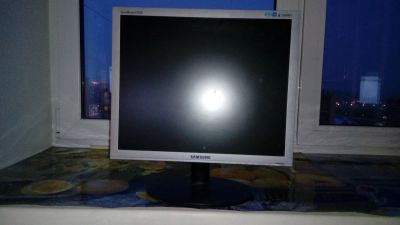 Лот: 15036198. Фото: 1. 19" Монитор Samsung E1920NR. ЖК-мониторы