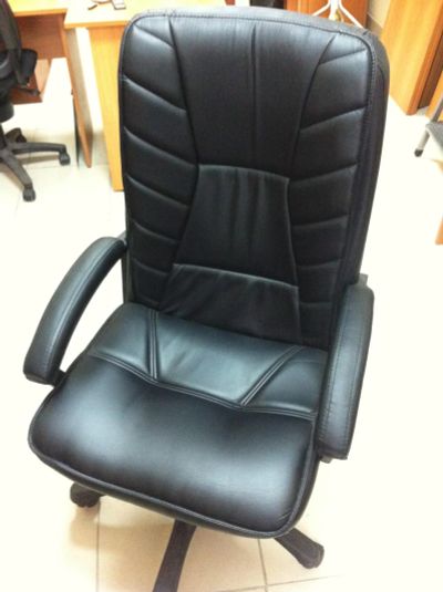 Лот: 6529865. Фото: 1. Кресло руководителя (качественный... Стулья и кресла офисные