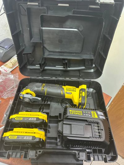 Лот: 25728730. Фото: 1. Реноватор Stanley новый. Электроинструмент