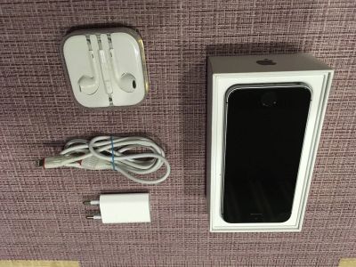 Лот: 17169112. Фото: 1. iPhone se 32gb. Смартфоны