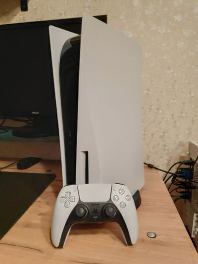 Лот: 20652607. Фото: 1. Sony Playstation 5 дисковая версия. Игровые приставки, консоли