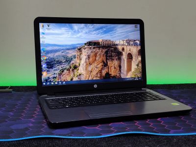 Лот: 24967298. Фото: 1. Ноутбук 15.6" HP 15/i3/820 GT... Ноутбуки