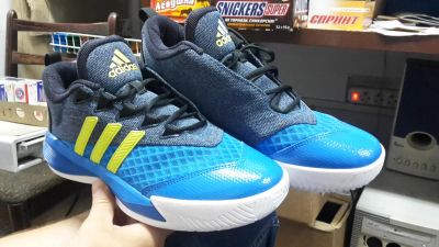 Лот: 7836485. Фото: 1. Кроссовки adidas crazylight 2... Кеды, кроссовки, слипоны