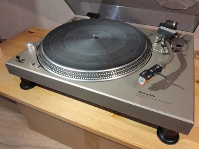 Лот: 21727561. Фото: 1. Technics SL-1200 + Technics EPC... Виниловые проигрыватели и электрофоны