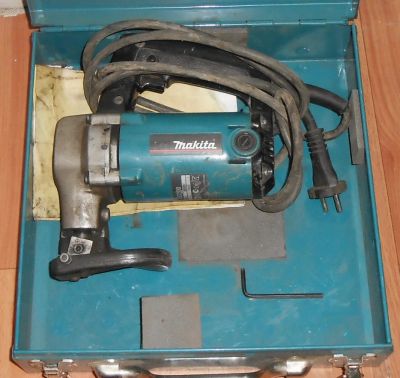 Лот: 8493481. Фото: 1. Продам ножницы по металлу Makita... Электроинструмент